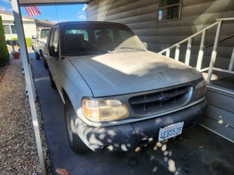 1999 Ford Explorer