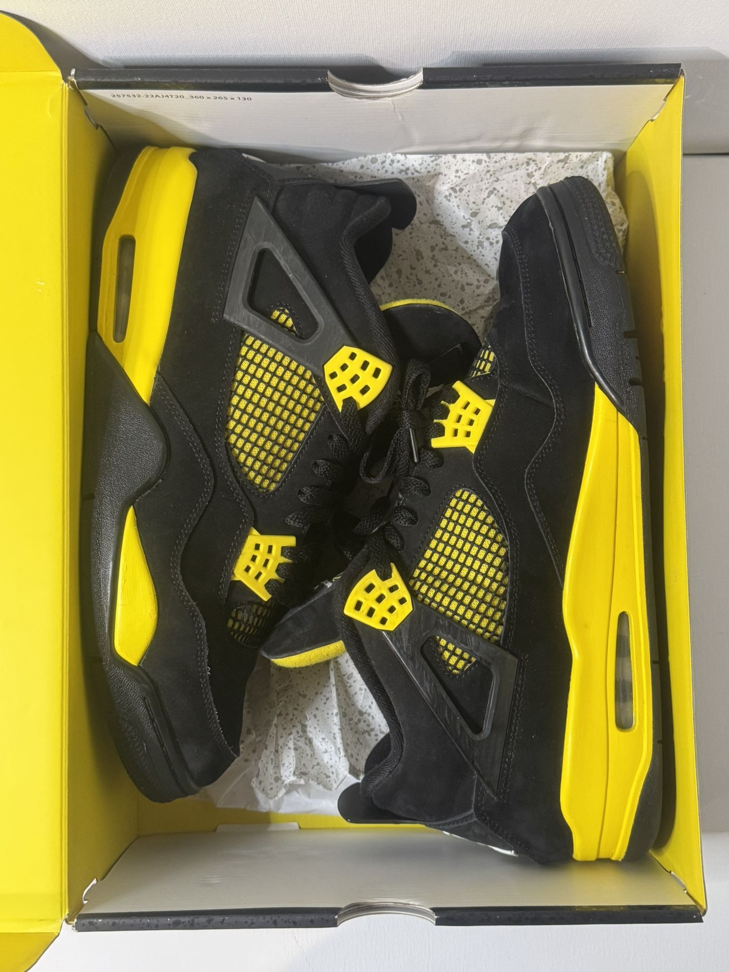 Air Jordan 4 Retro “Thunder” – Black/Yellow – Size 13 (Brand New!) 🔥