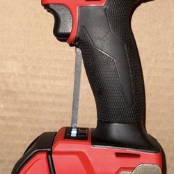 M18 FUEL 1/2" Compact Impact Wrench With 5.0 XC Resistant Battery 