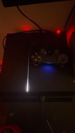 Ps4 with controller