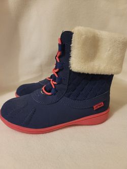 New carters girls boots size 11