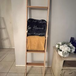 Blanket Ladder Rack (Handmade - Hardwood) 5 Rungs