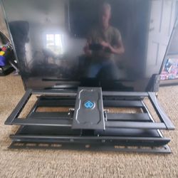 39" Insignia TV with remote AND total dimension wall mount