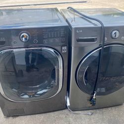 Gray LG washer and dryer set in good condition. (delivery and installation.)