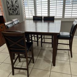 Dining table and 6 chairs