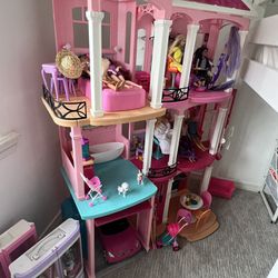 Produtos da categoria Barbie Houses novos e usados à venda