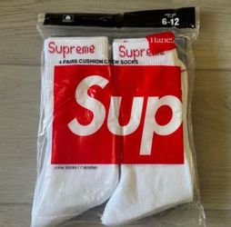 Supreme X Hanes socks
