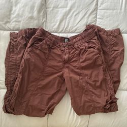 Urban Outfitters, BDG Cargo Low Rise, Brown, Size Small