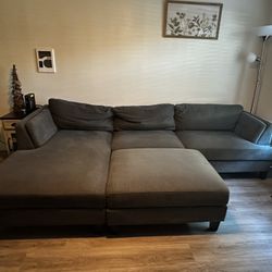 Gray Sectional Couch With Ottoman $800