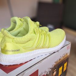 adidas nuevos  ultra boost 7.5 womens excelentes condiciones 