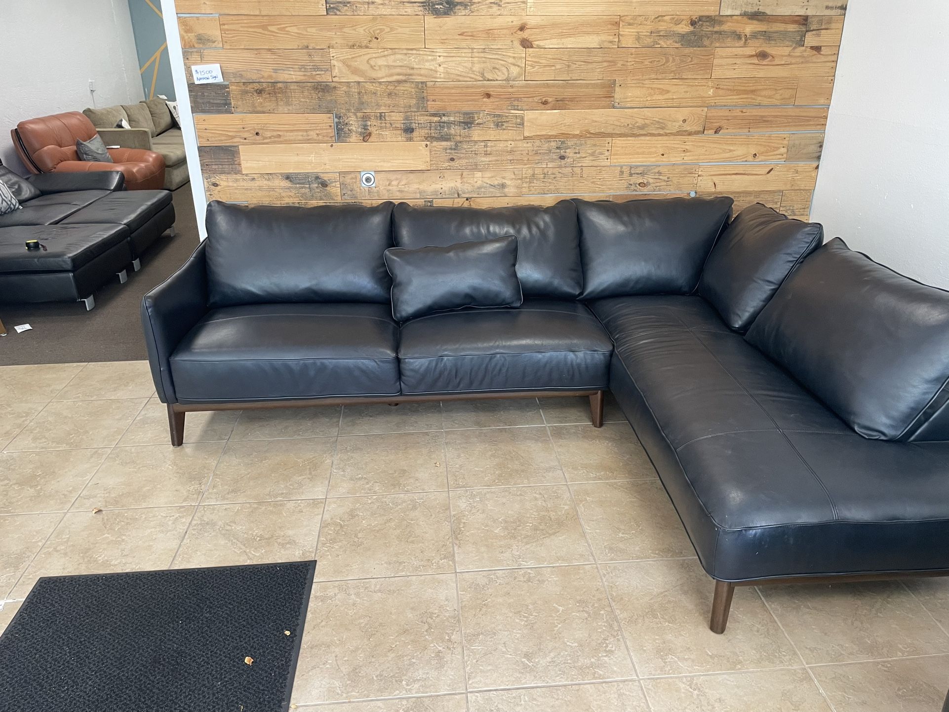 Furniture Shop Couch Sale ποΈ >$500