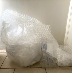FREE Bubble Wrap (small & large) + Packing Paper