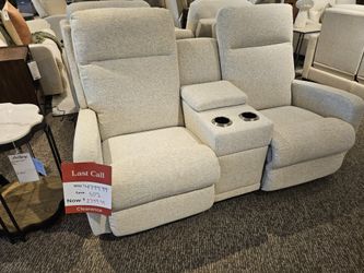 La-Z-Boy Dual Power Recliner Loveseat 