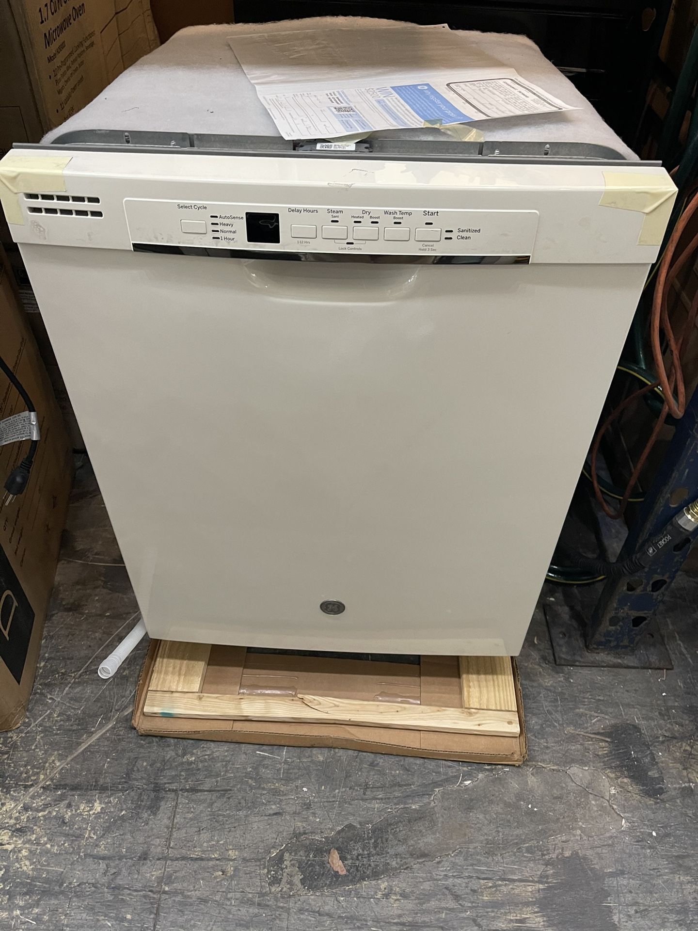 NEW GE DISHWASHER BISCUIT COLOR