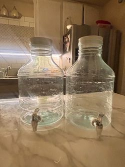 Glass Beverage Dispensers with Spigot – Set of 2