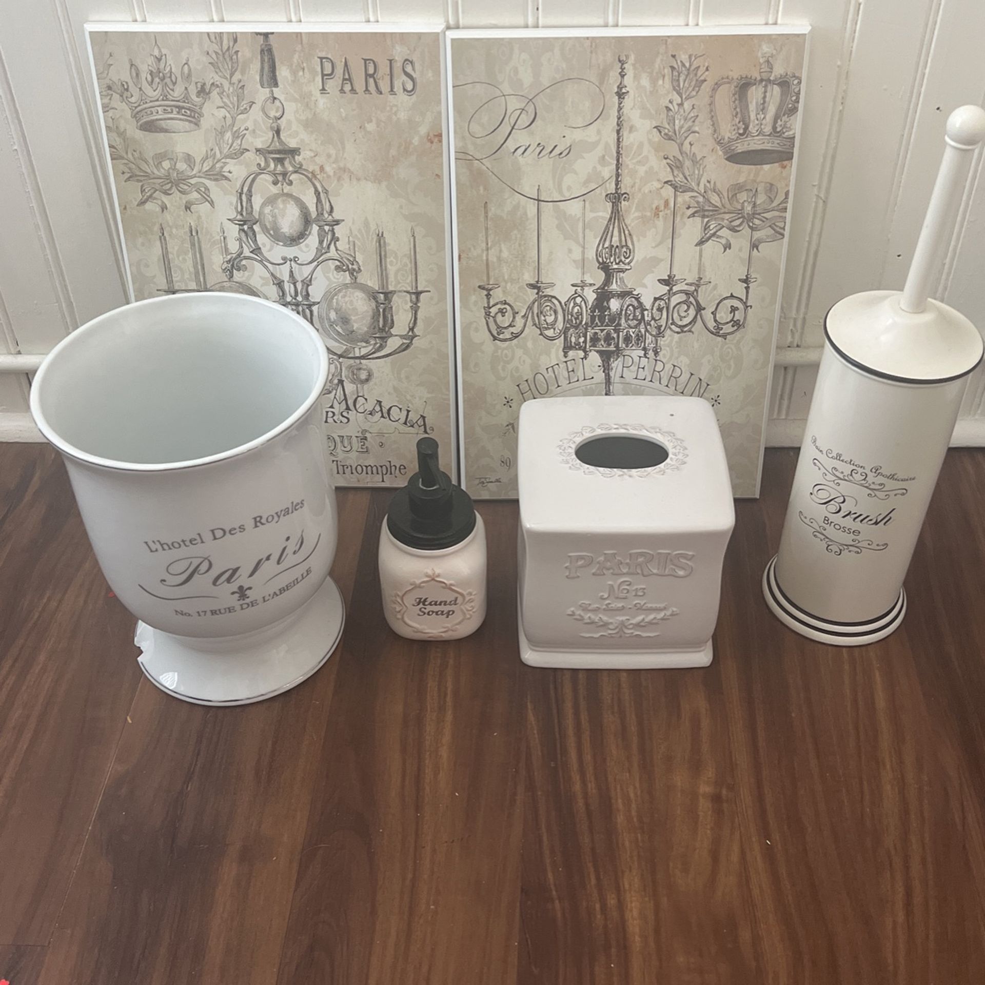 Paris Theme Bathroom Accessories