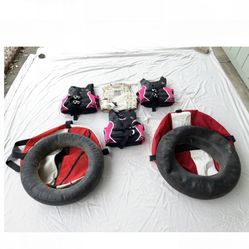Like New Ladies Size Medium (Stearns) Boating, Or Tubing life vest with river tubing tubes. The retail for $35 each new.