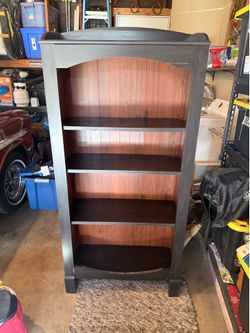 Curio cabinet