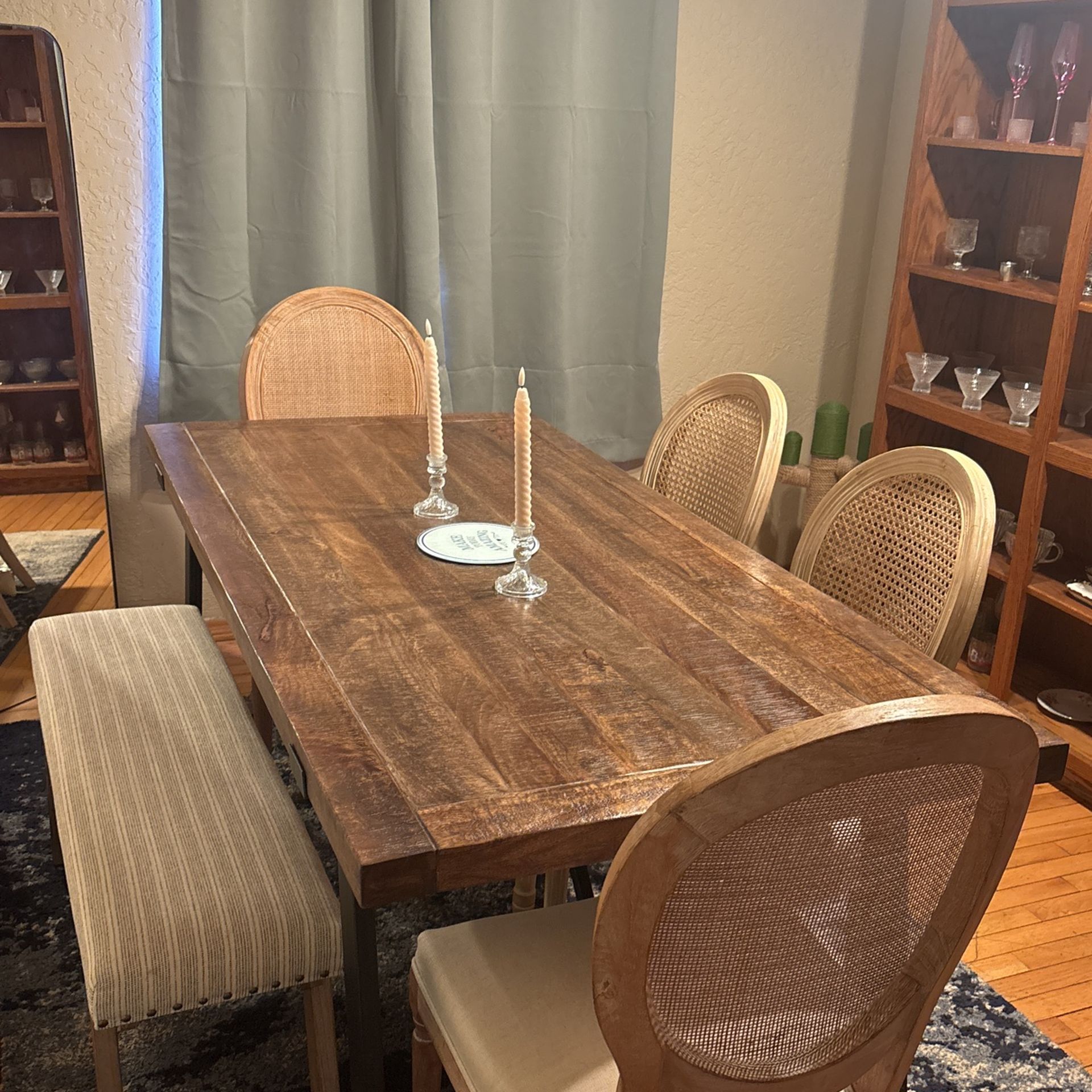 Kirkland Table Bench And 4 Chairs