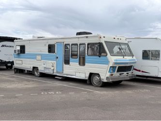 1983 Chevy suncrest RV $3500
