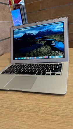 Apple MacBook Air 13” i5/8GB/256GB SSD $180