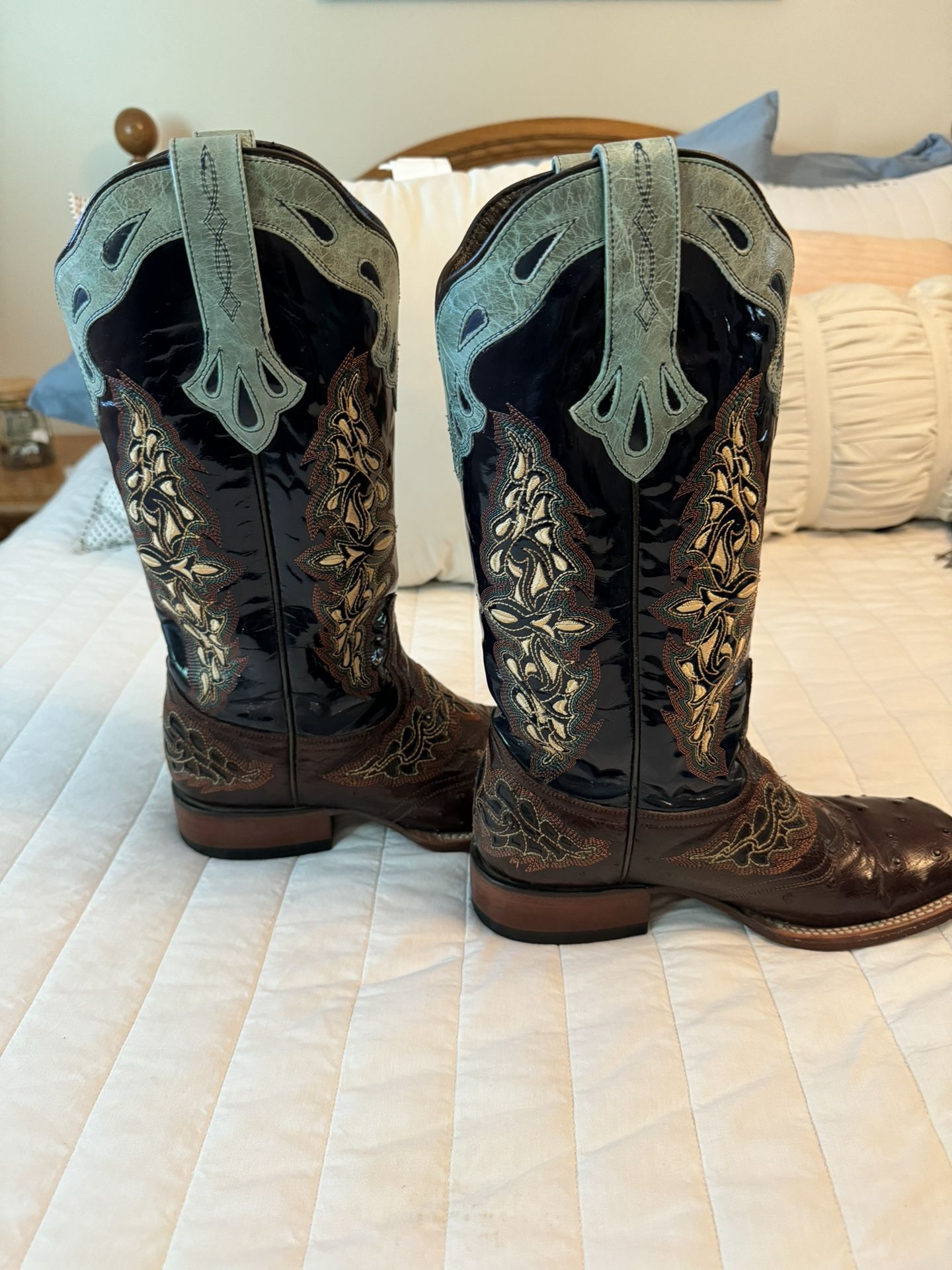 Lucchese Ladies 7.5 