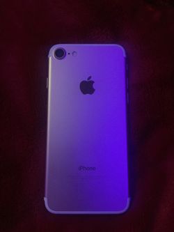 iPhone 7 (Read description)