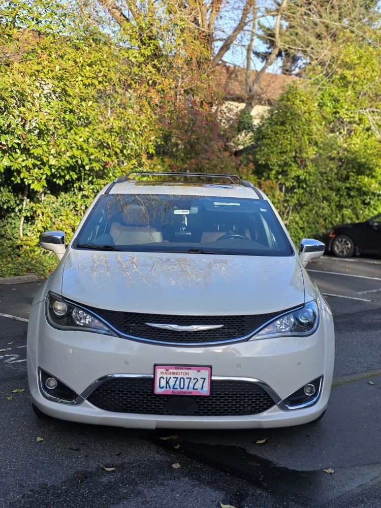 2020 Chrysler Pacifica Hybrid