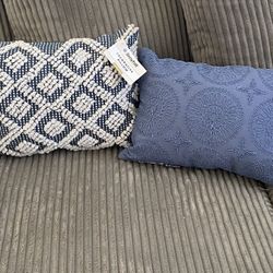 Outdoor Pillow Set NEW 