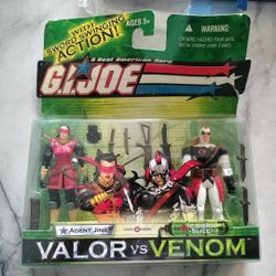 G.I. JOE - VALOR  VS VENOM ACTION FIGURES 