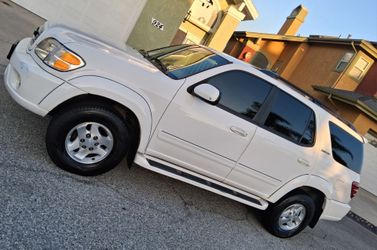 2003 Toyota Sequoia