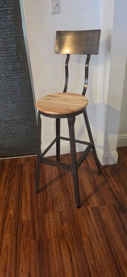 World Market pub stool (1) Industrial