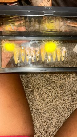 Custom press On Nails 