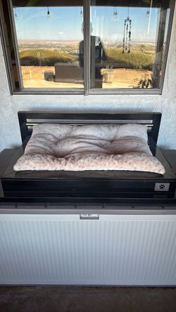 Plush Metropolitan Pet Bed by the designer brand LazyBonezz