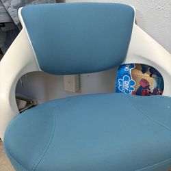 Desk chair 