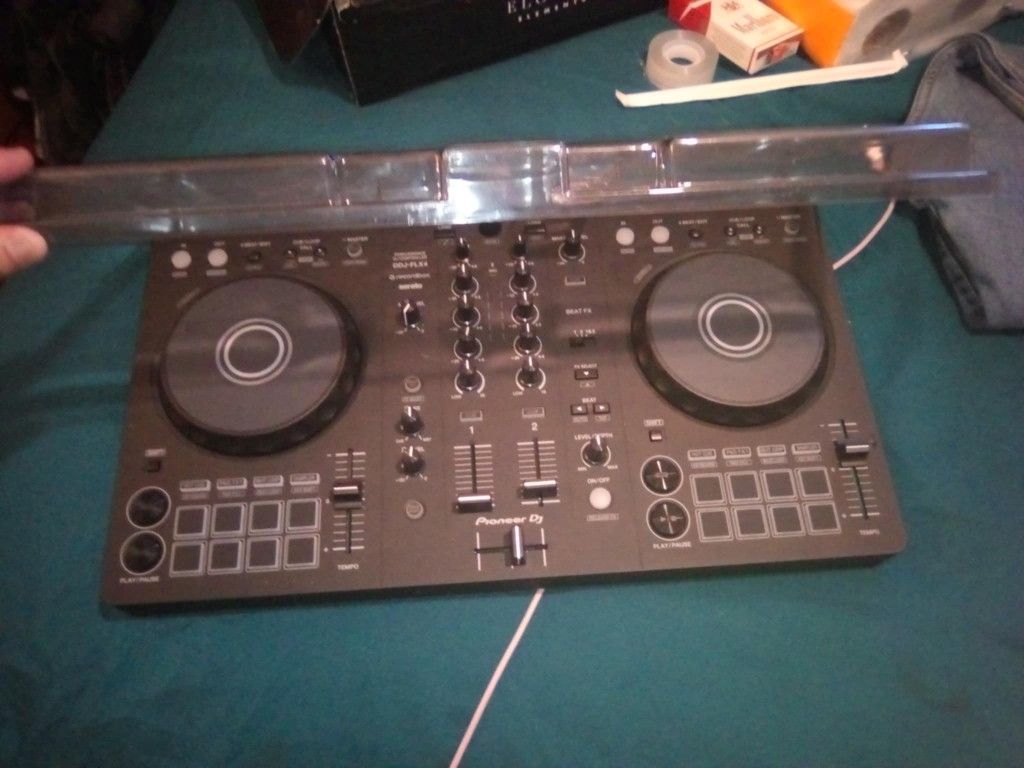 Pioneer DJ Mixer 
