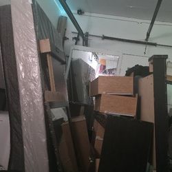 King Bed  With Matress Box 