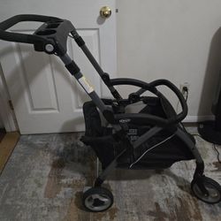 Graco SnugRider Elite stroller and SnugFit 35 Infant Car Seat with 2 bases