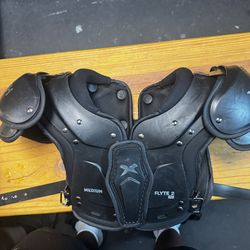 xenith pads adult, medium
