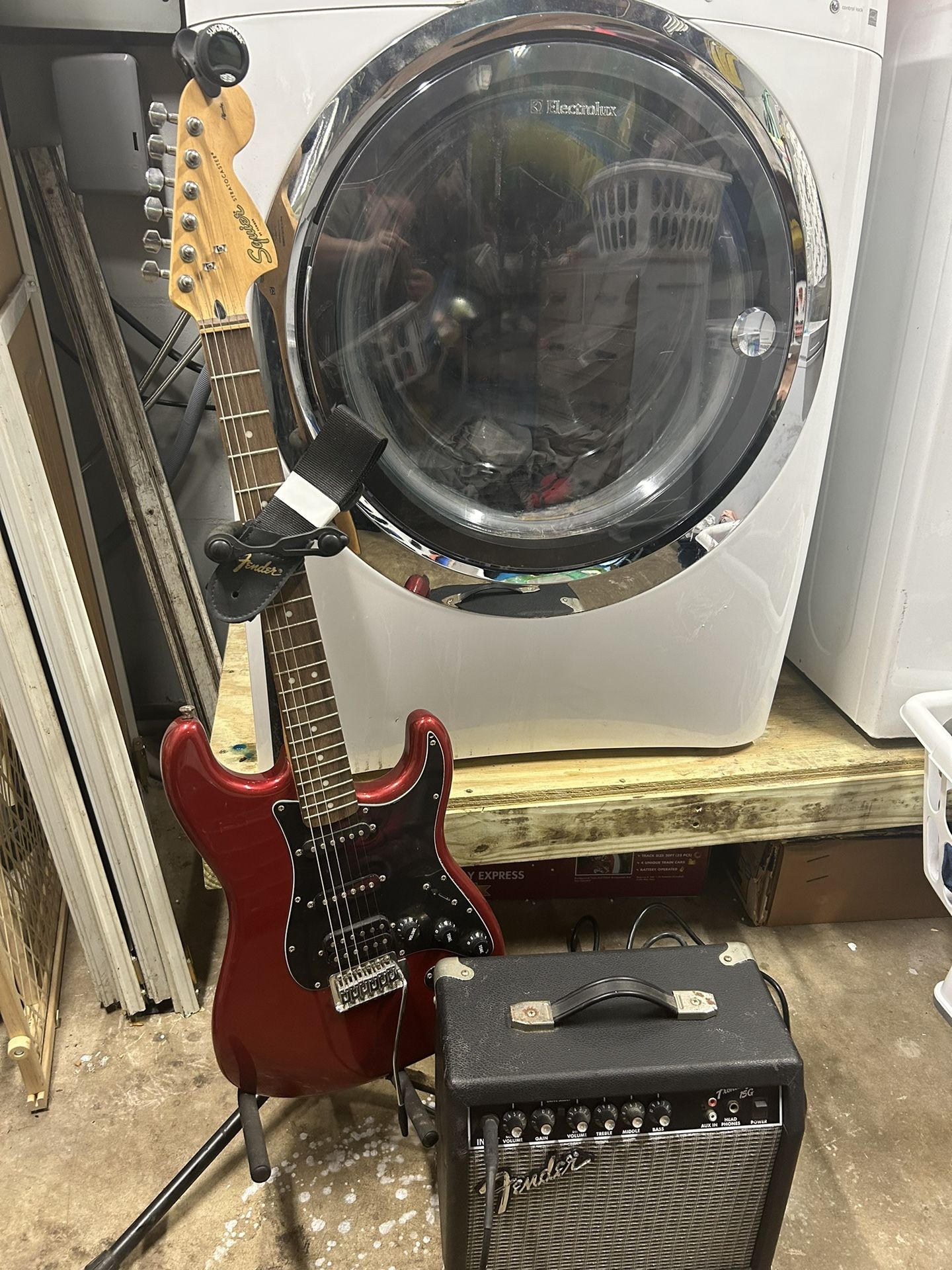 Squire Stratocaster By Fender