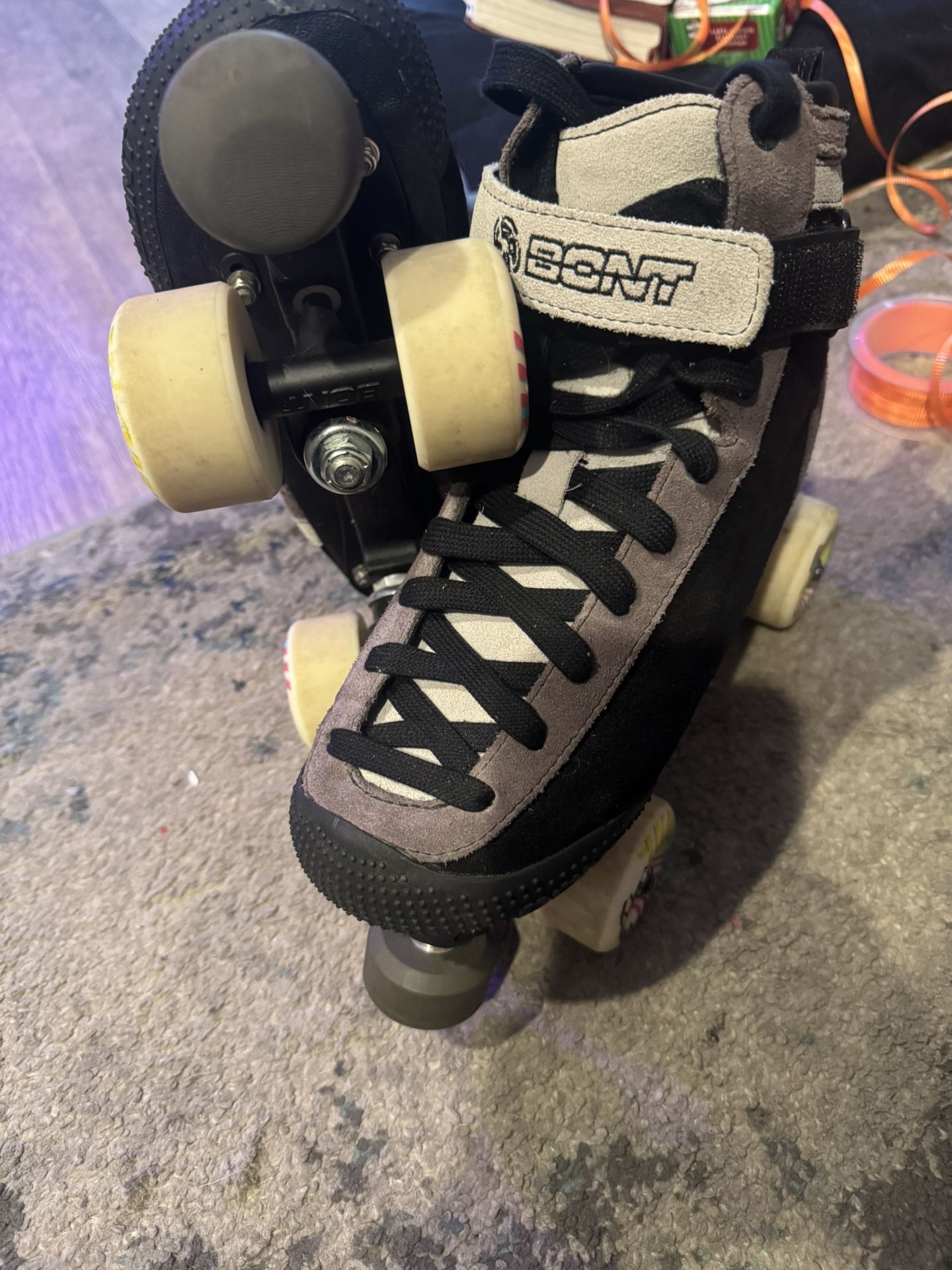 Women’s Roller Skates