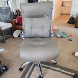Office Chair Very Comfy - $10