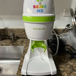 Nostalgia Snow Cone Shaved Retro Table-Top Slushie Machine