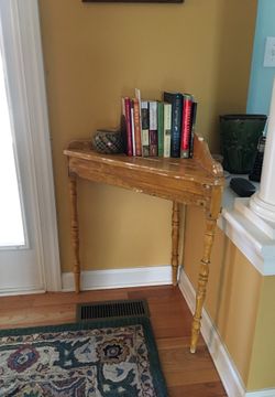 Antique corner table