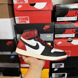 Jordan Black Toe Reimagined 1s size 10.5 VNDS
