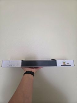 Floating shelf