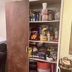 Cabinet/pantry