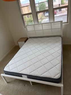 Queen Bed With Mattress