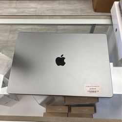 2019 *Pre Owned* 16” Macbook M1 Pro 16gb 512gb 