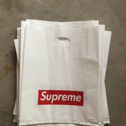 10 Supreme Plastic Bags Unused